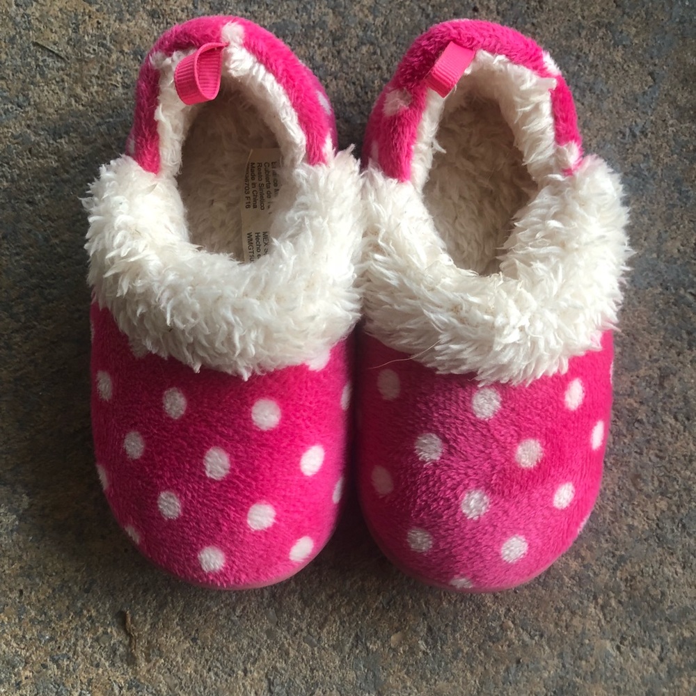 Pink poke a dot slippers